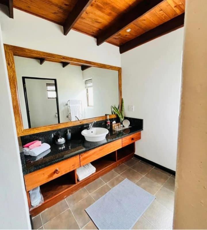Draaihoek Lodge & Restaurant Elands Bay Εξωτερικό φωτογραφία